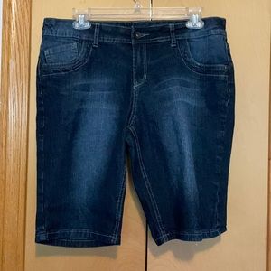 Arizona Jean Capri Size 18 1/2